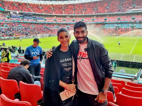 Picture Credit: Twitter/@SanjanaGanesan