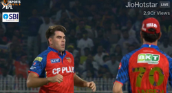 Prabhsimran Singh and Xavier Bartlett engage in hilarious on-field incident leaving Shreyas Iyer