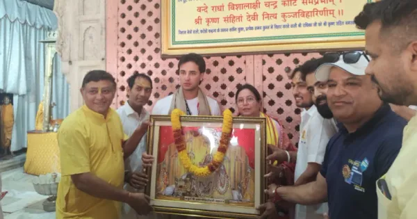 abhishek sharma at govind dev ji temple jaipur