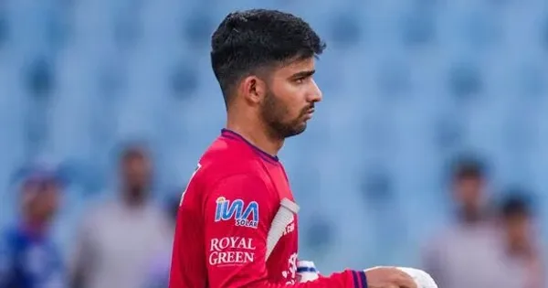 akshat raghuvanshi vs jabalpur royal