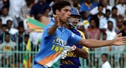ashish nehra grabbed six wicket haul vs sri lanka in indian oil cup final in 2005