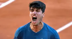carlos alcaraz reaches monte carlo semi finals after gritty comeback against arthur fils