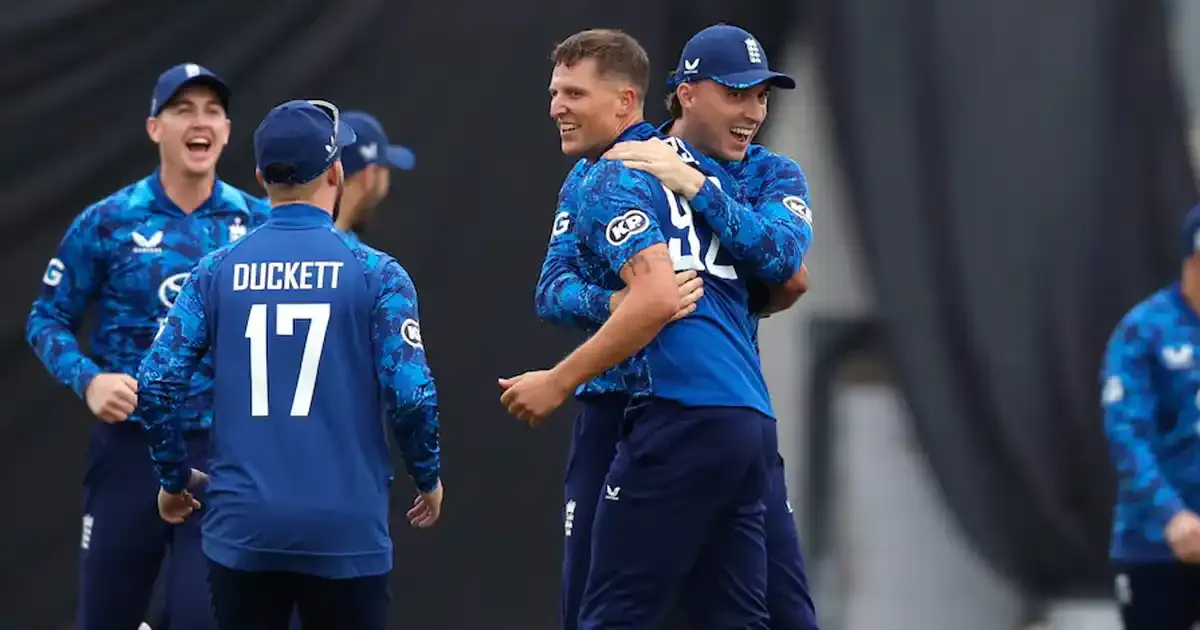 england 342 runs vs south africa 2025