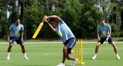 england footballers play cricket