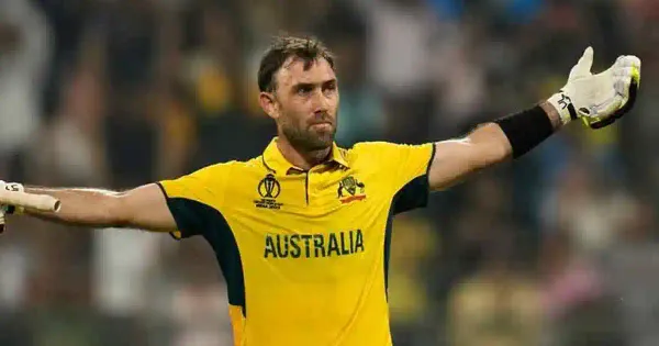 Maxwell provides update on his fractured wrist
