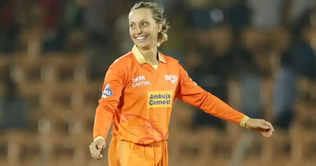 gujarat giants ashleigh gardner gujarat giants ashleigh gardner