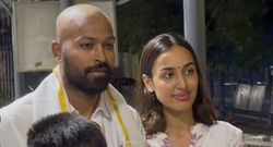 hardik pandya goes bald as he offers prayers at tirumala temple with girlfriend mahieka sharma