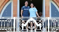 heather knight tammy beaumont receive emotional farewell from india women s team after lord s test