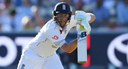 joe root 3000runs in 33 tests