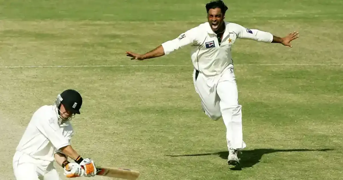 loss to pakistan by 22 runs at multan in 2005