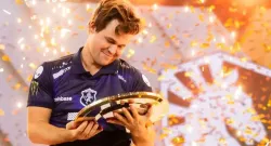 magnus carlsen wins chess esports world cup 2025