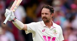 travis head bags allan border medal for second consecutive year mitchell starc named shane warne men s test player