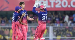 twitter reacts to rr s bowling vs mi