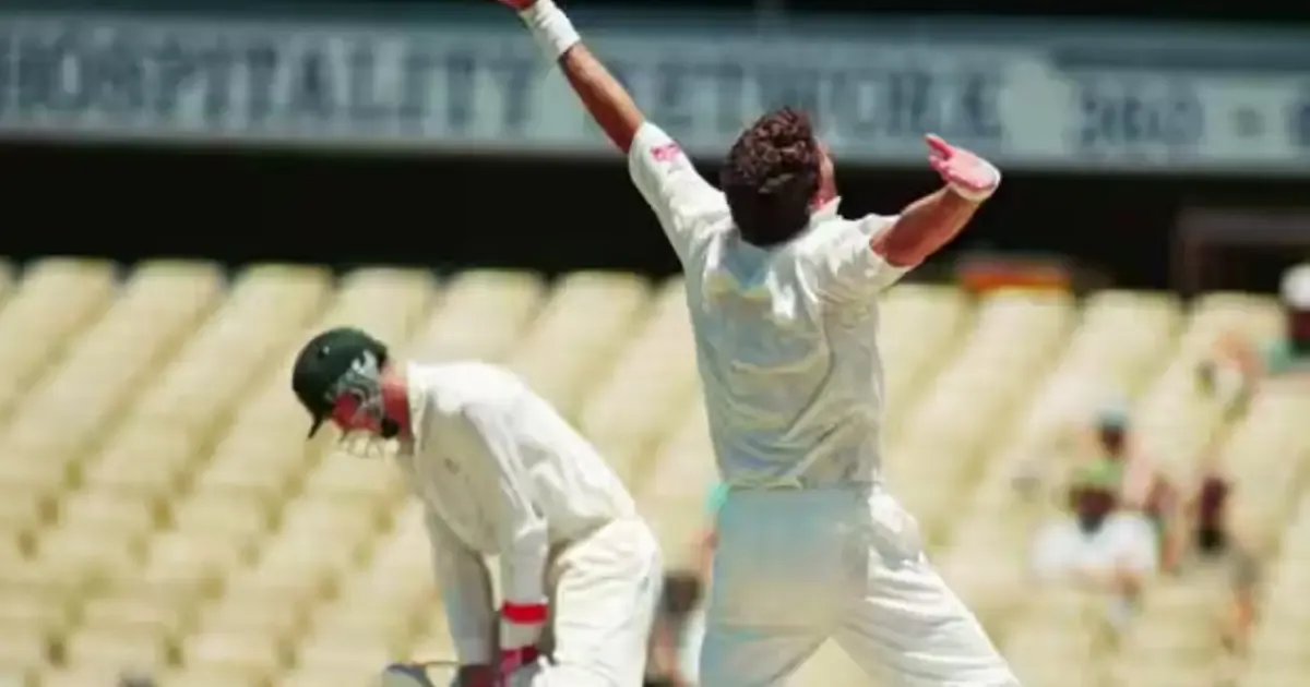 victory by 5 runs over australia at sydney in 1993 94