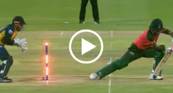 wanindu hasaranga hits the stumps but jaker ali