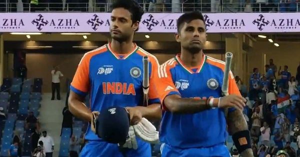 Team India snub handshake after win over Pakistan