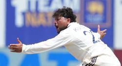 why kuldeep yadav is not playing in second test against sri lanka in colombo