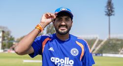yash thakur dismisses brian bennett to record maiden t20i wicket during india debut in 2nd zimbabwe t20i
